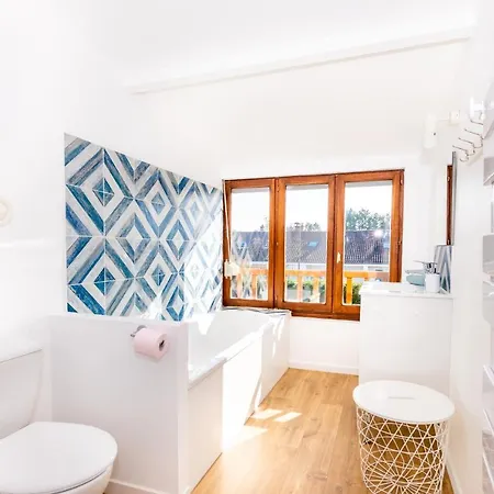 De La Baie Des Anges *